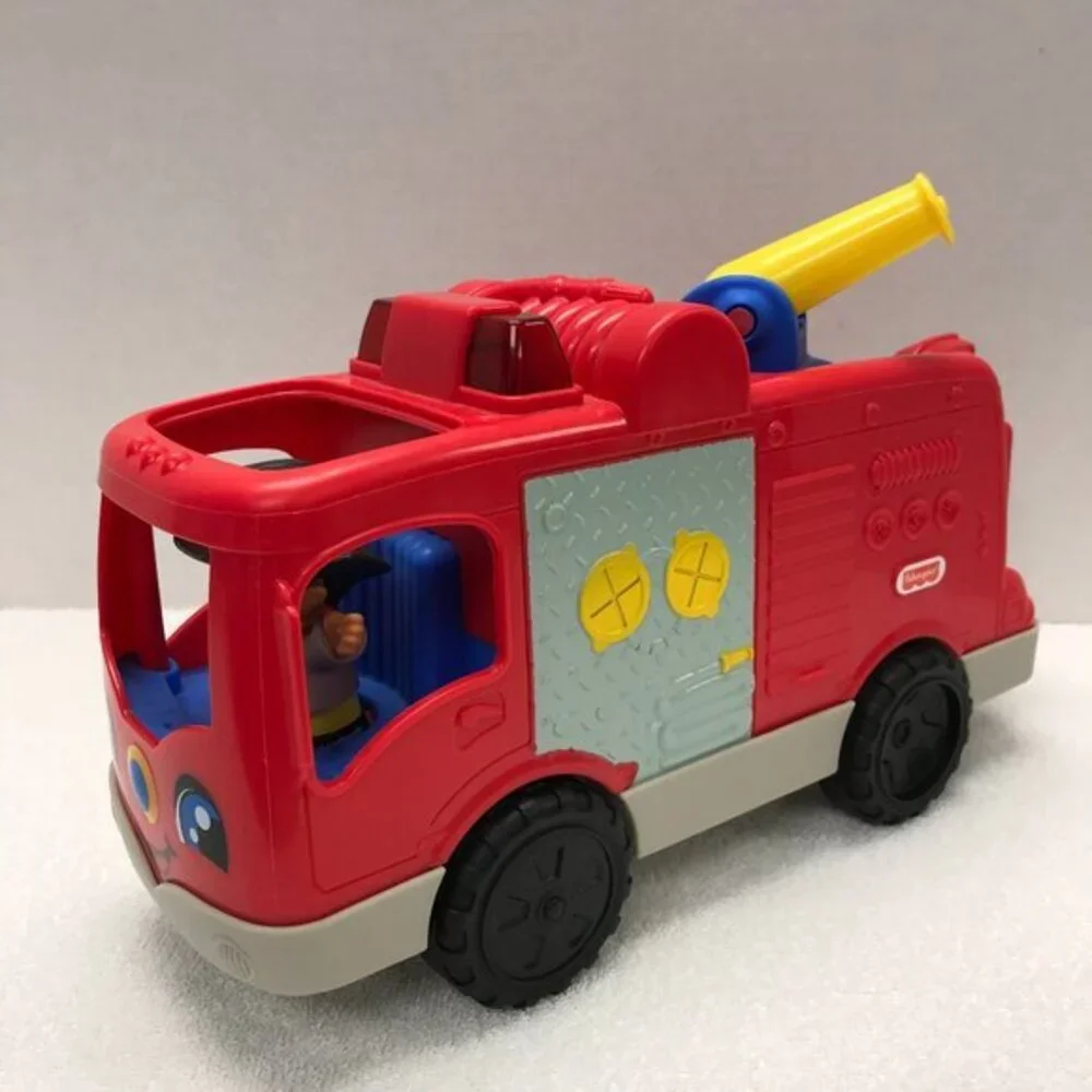 Fisher Price Little People Toddler Helping Others Fire Truck w/ 2 fire fighters‎